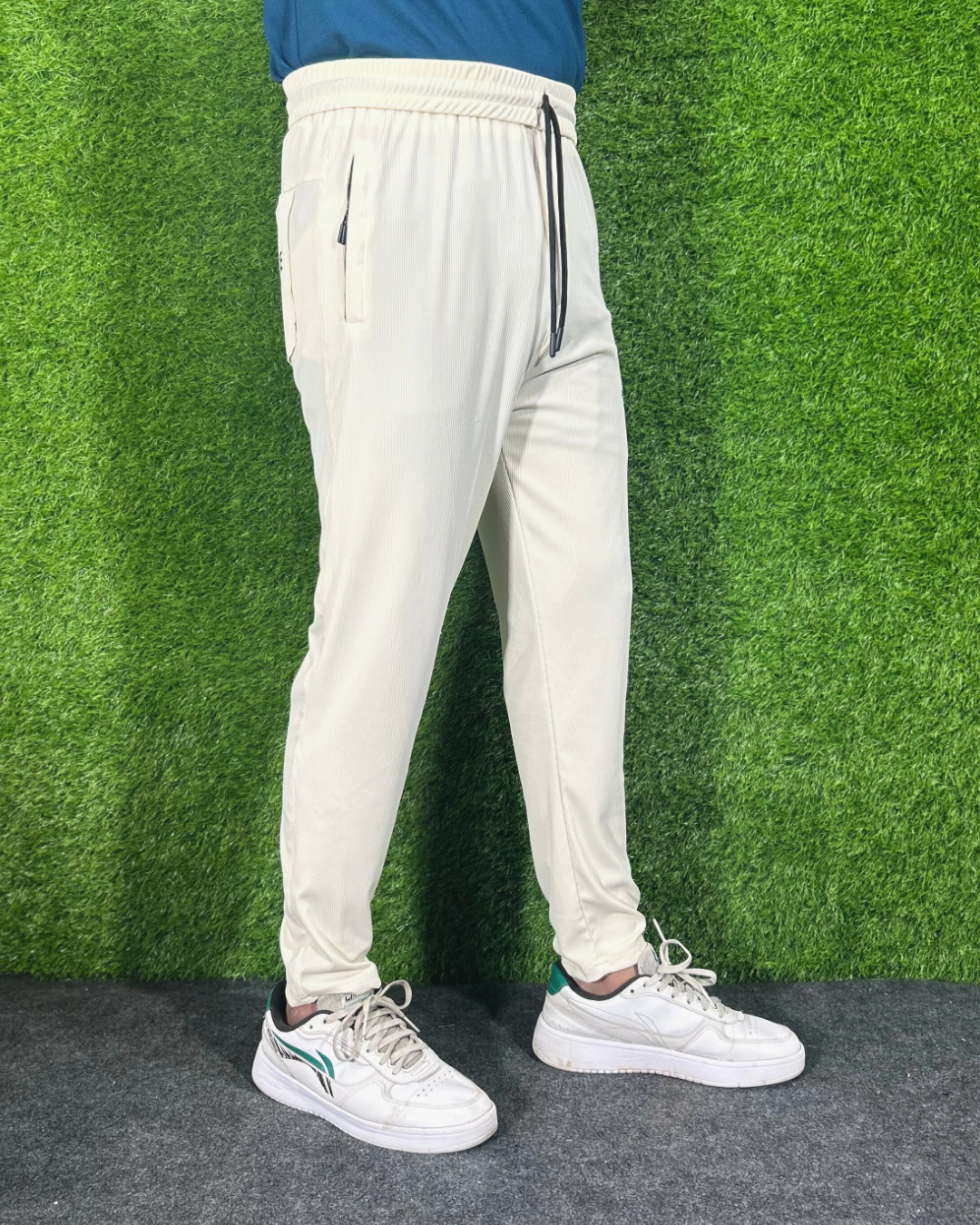 Premium Joggers - Off White